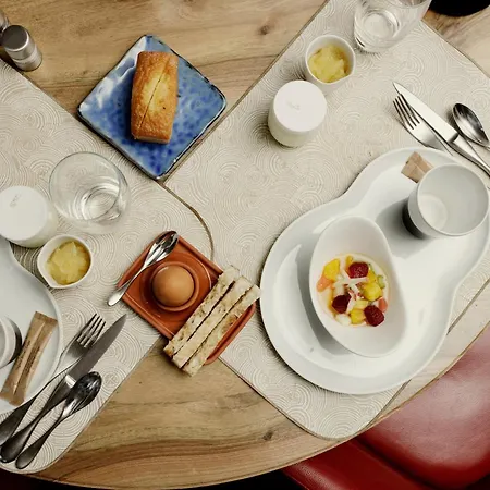 Maison Decoret - Relais & Chateaux Hotel 4*