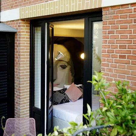 Hotel Maison Decoret - Relais & Chateaux 4*