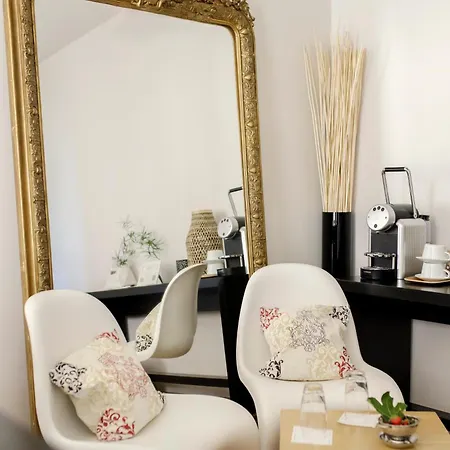 Maison Decoret - Relais & Chateaux