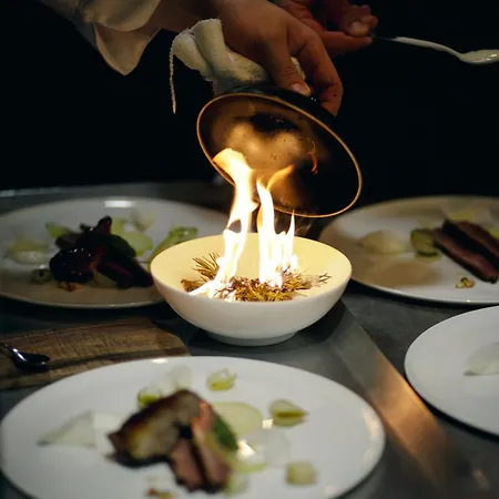 Hotel Maison Decoret - Relais & Chateaux 4*