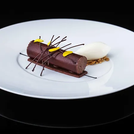 Maison Decoret - Relais & Chateaux Hotel